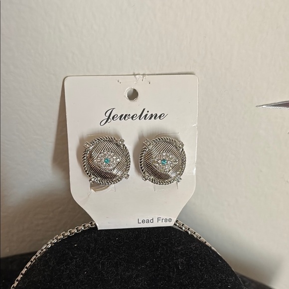 Silver Necklace with Crystal Accents and Delicate Chain - Picture 17 of 17